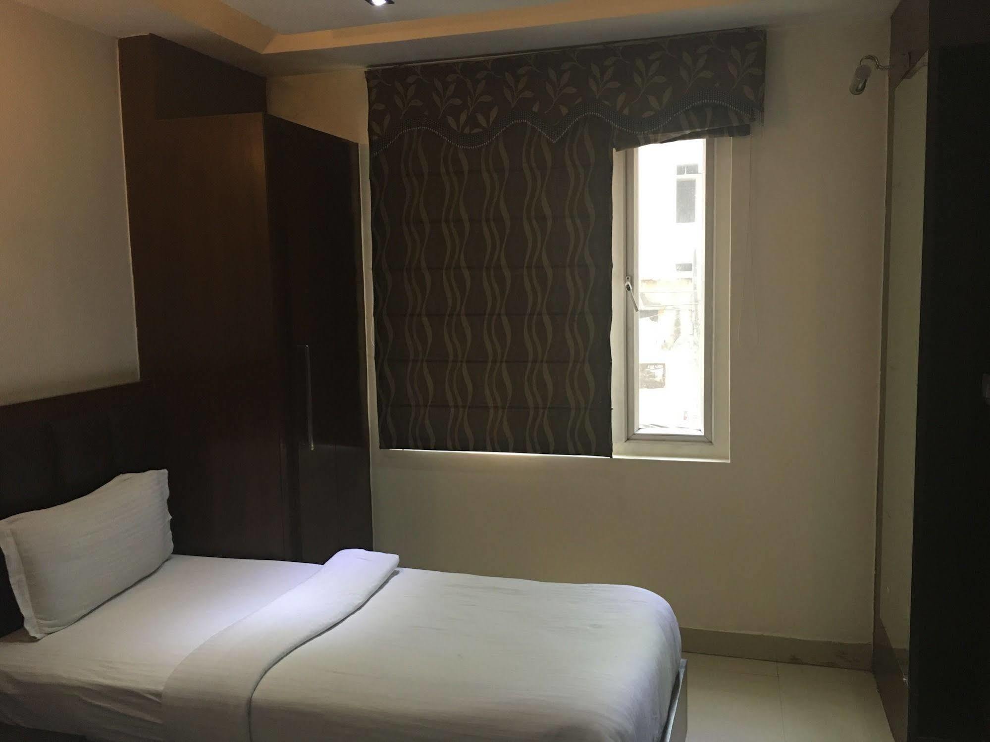 Hotel High 5 Land Δελχί Εξωτερικό φωτογραφία